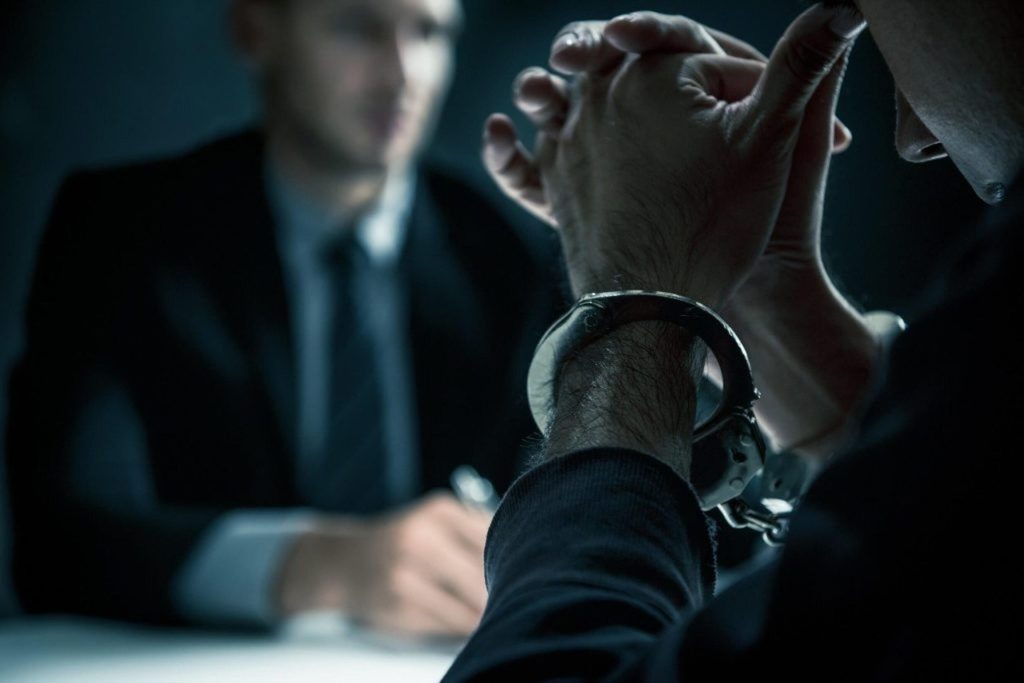 Συνελήφθη 53χρονος για πλαστογραφία – 290 δελτία ταυτότητας βρέθηκαν στο εργαστήριο