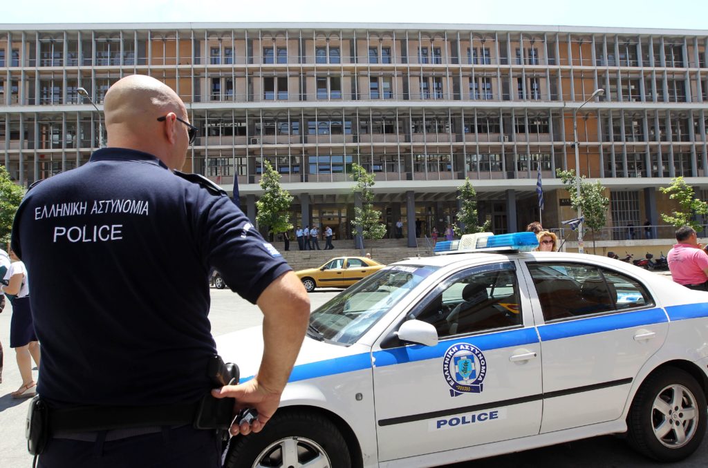 Θεσσαλονίκη: Καταδικάστηκε για ενδοοικογενειακή απειλή ο 41χρονος που κατηγορείται ότι αποπειράθηκε να σκοτώσει την πρώην σύζυγό του
