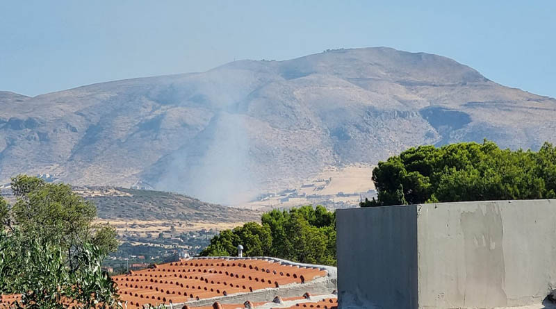 Κερατέα: Οριοθετήθηκε η φωτιά στην Φέριζα – Μήνυμα 112 και εκτροπές κυκλοφορίας στην περιοχή