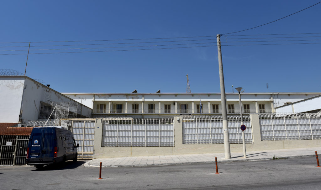 Αιματηρή συμπλοκή στις φυλακές Κορυδαλλού: Νεκρός 35χρονος και ένας ακόμα τραυματίας