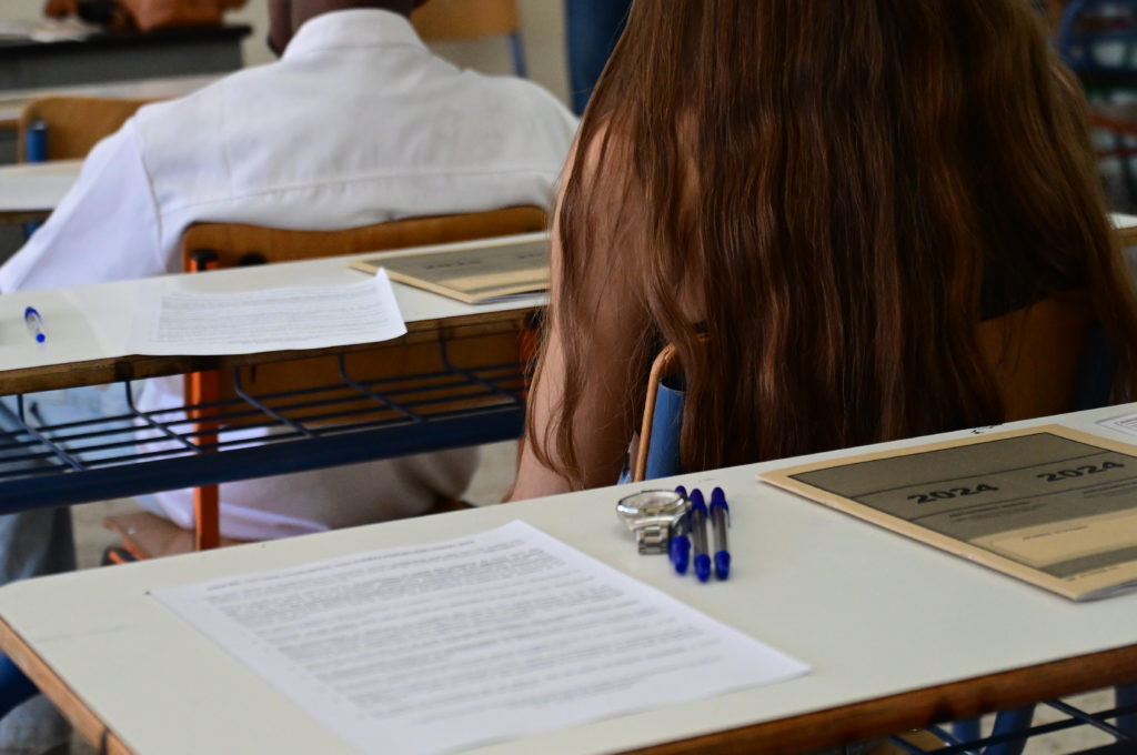 Ένωση Φυσικών: Έκπληξη και απογοήτευση για τα θέματα – «Σαλαμοποίηση» των βαθμολογιών προς τα κάτω