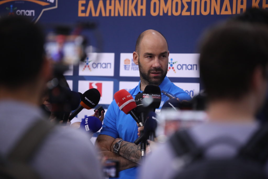 Σπανούλης: «Οι παίκτες μας είναι για σπουδαία πράγματα» – Τι είπε για Αντετοκούνμπο, Σλούκα και το… σουτ του 2008