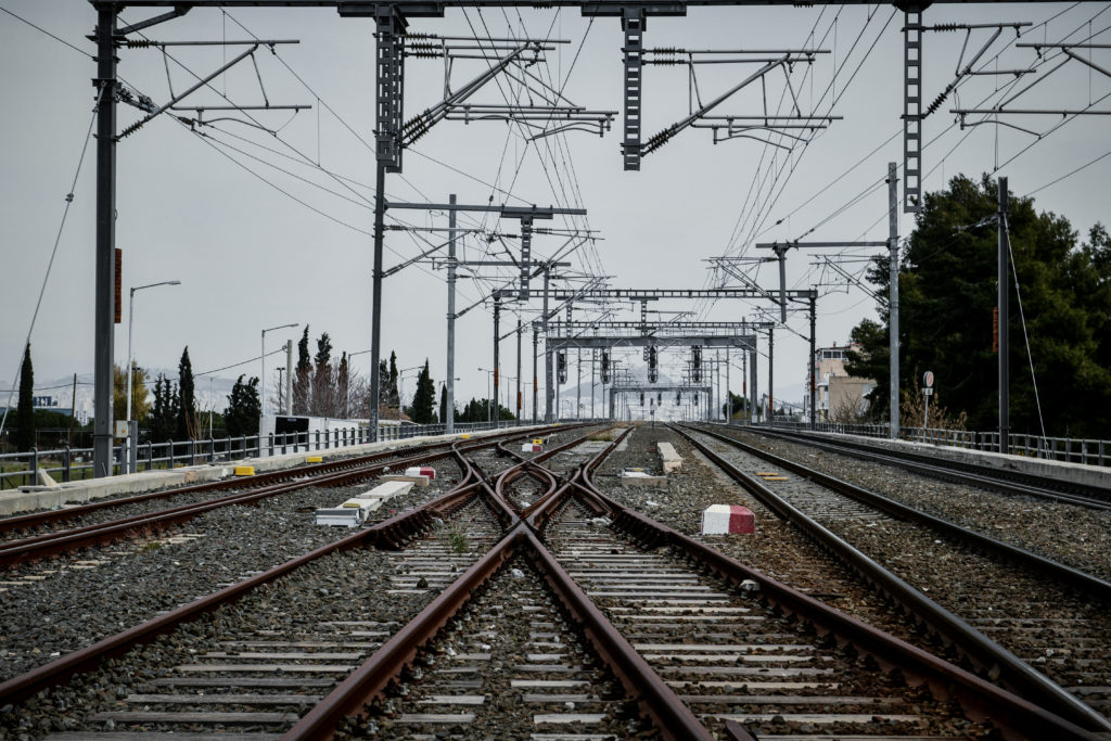 Με έγγραφο-βόμβα η ΡΑΣ κλείνει γραμμές του σιδηροδρομικού δικτύου για λόγους ασφαλείας