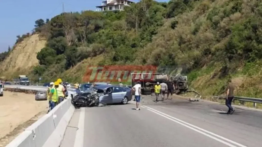 Πάτρα: Τροχαίο δυστύχημα με δύο νεκρούς και πέντε τραυματίες