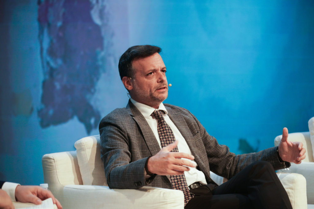Χάρης Δούκας: Τροχιοδεικτικά πυρά προς την ηγεσία ΠΑΣΟΚ μέσω του Ινστιτούτου Τσίπρα