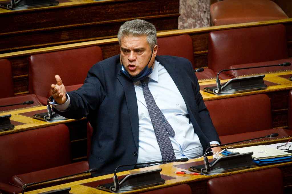 «Καρφί» σε Σκέρτσο, τροχιοδεικτική σε Σακελλαροπούλου