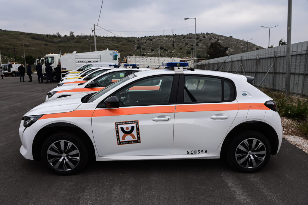Δήμος Αθηναίων: Σε αργία οι δημοτικοί υπάλληλοι που εμπλέκονται σε σπείρα εκβιαστών