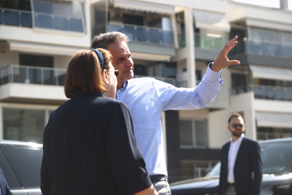 Πλήρης κάλυψη Μαξίμου σε Μενδώνη για το κύκλωμα διαπλοκής του ΥΠΠΟ