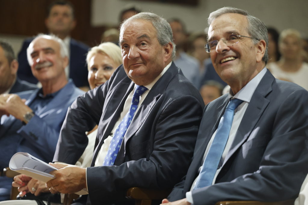 Ανοιχτή σύγκρουση στη ΝΔ: Κεραυνοί Σαμαρά κατά Μητσοτάκη: «Ήμουν και είμαι παρών» – Βολές και από Καραμανλή