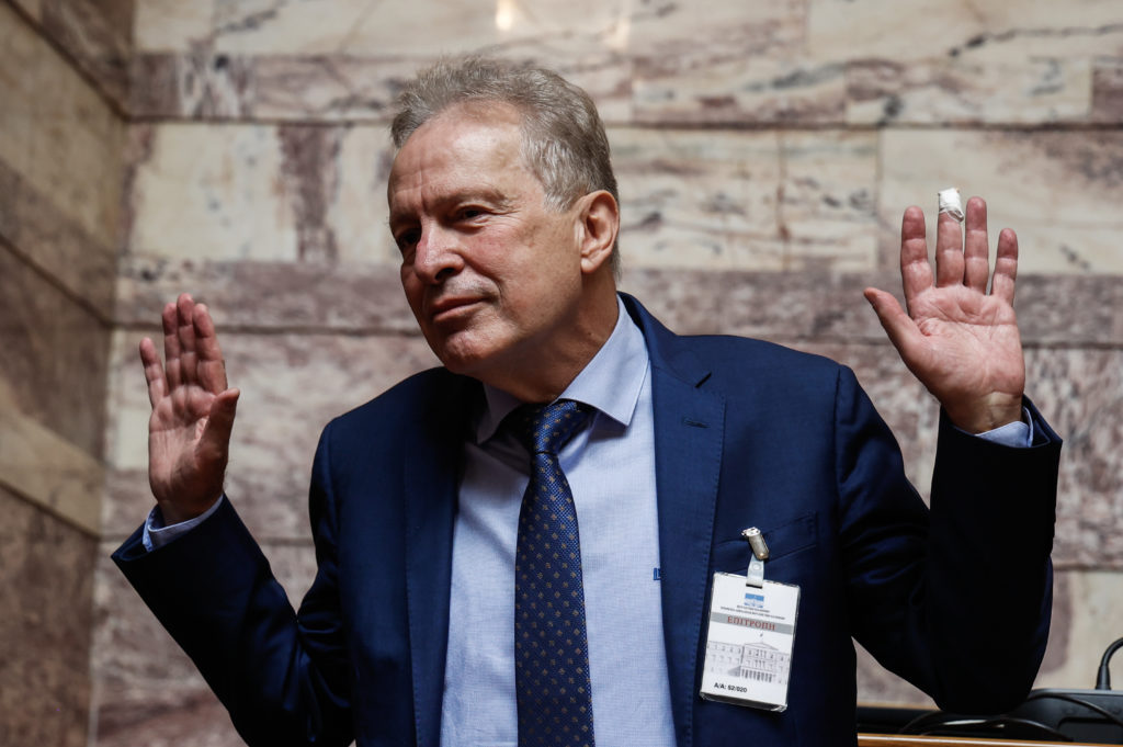 Χαράλαμπος Βουρλιώτης: Εγκρίθηκε η παραμονή του για τρία ακόμη χρόνια στην προεδρία της Αρχής για το ξέπλυμα του μαύρου χρήματος