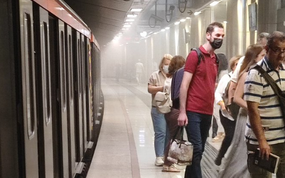 Μετρό: Καπνοί σε συρμό στη «Δουκίσσης Πλακεντίας» – Έκλεισε ο σταθμός, η ενημέρωση για τα δρομολόγια