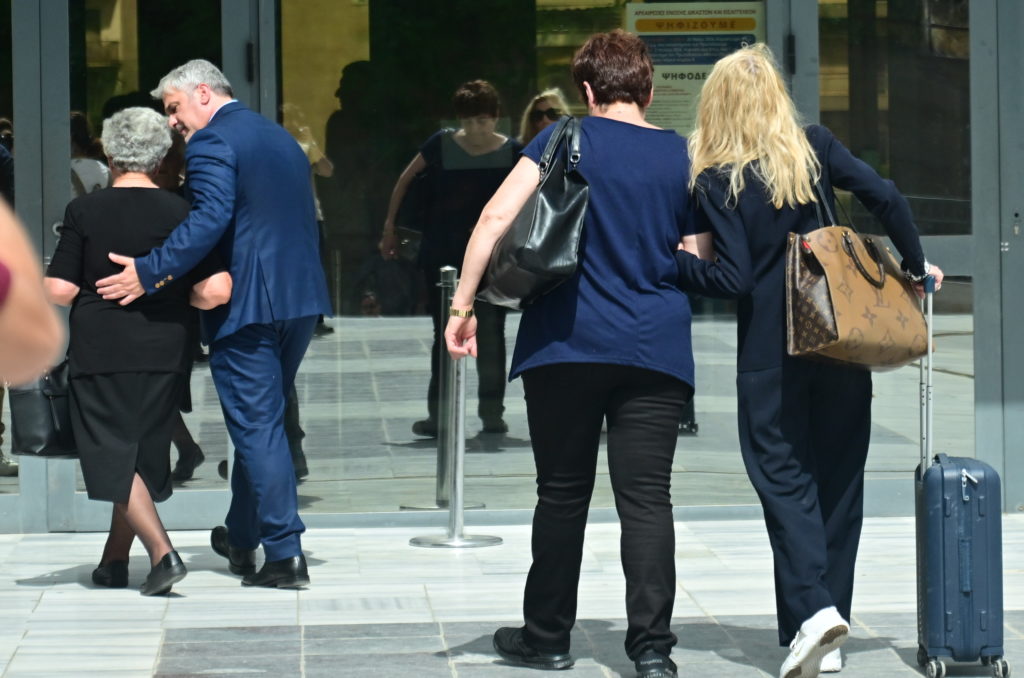 Δολοφονία Καραϊβάζ: «Κάποιοι ήθελαν να του κλείσουν το στόμα» – Συγκλονίζει η κατάθεση της συζύγου του