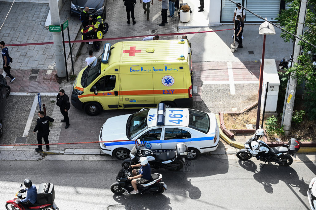 Μαφιόζικη εκτέλεση στο Ψυχικό: Έπεσαν βροχή οι σφαίρες – Οι νεότερες πληροφορίες και τα σενάρια (Video – Audio)