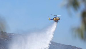 Φωτιά σε χαμηλή βλάστηση στο Πέραμα