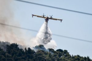 Πολύ υψηλός ο κίνδυνος πυρκαγιάς αύριο Κυριακή σε περιοχές της χώρας