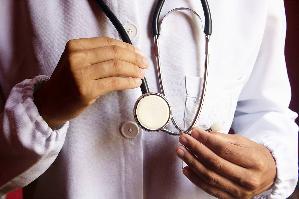 Ιταλία: Νεαρή πέθανε μετά από επέμβαση στη μύτη από γιατρό που βρήκε στο TikTok