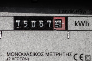 Μυτιλήνη: Έκοψαν το ρεύμα σε σπίτι που ζει μία μητέρα με 6 παιδιά &#8211; Κινητοποίηση του Εργατικού Κέντρου