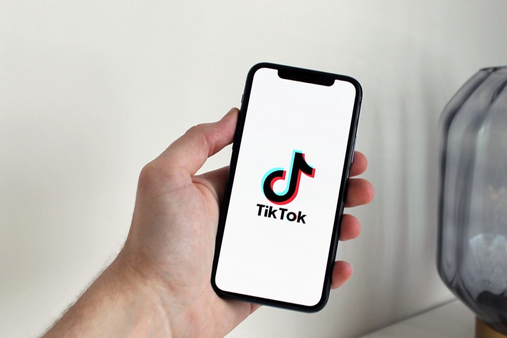 ΗΠΑ: Βλάπτει την ψυχική υγεία των νέων το TikTok υποστηρίζουν εισαγγελείς από 14 πολιτείες