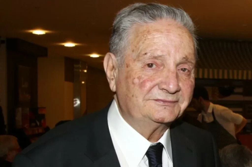 Ο καταφερτζής παραγωγός Αντώνης Καρατζόπουλος