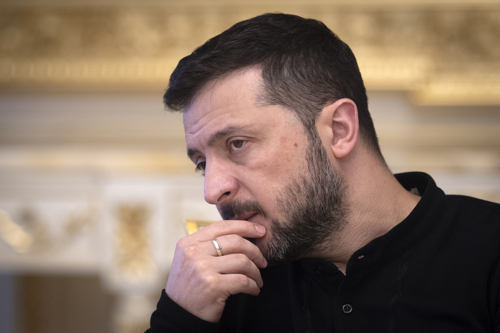 Ουκρανία: Ο Ζελένσκι εκφράζει πίκρα και φόβο για την προσέγγιση Τραμπ-Πούτιν και επικρίνει την Ευρώπη