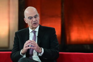 Το ΓΕΣ διαλύει οικογένειες και καρκινοπαθείς