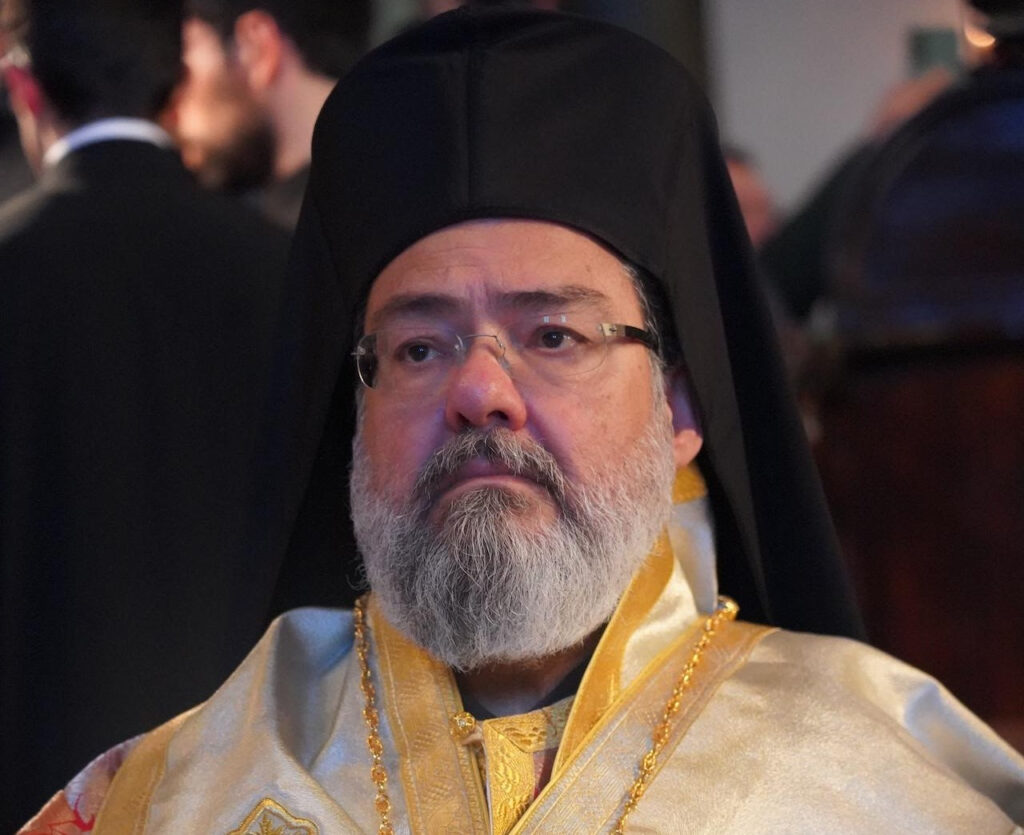 Μητροπολίτης Ικονίου Θεόληπτος: Ένας… θεόσταλτος υποστηρικτής του Μητσοτάκη εκτοξεύει χυδαιότητες κατά Καρυστιανού