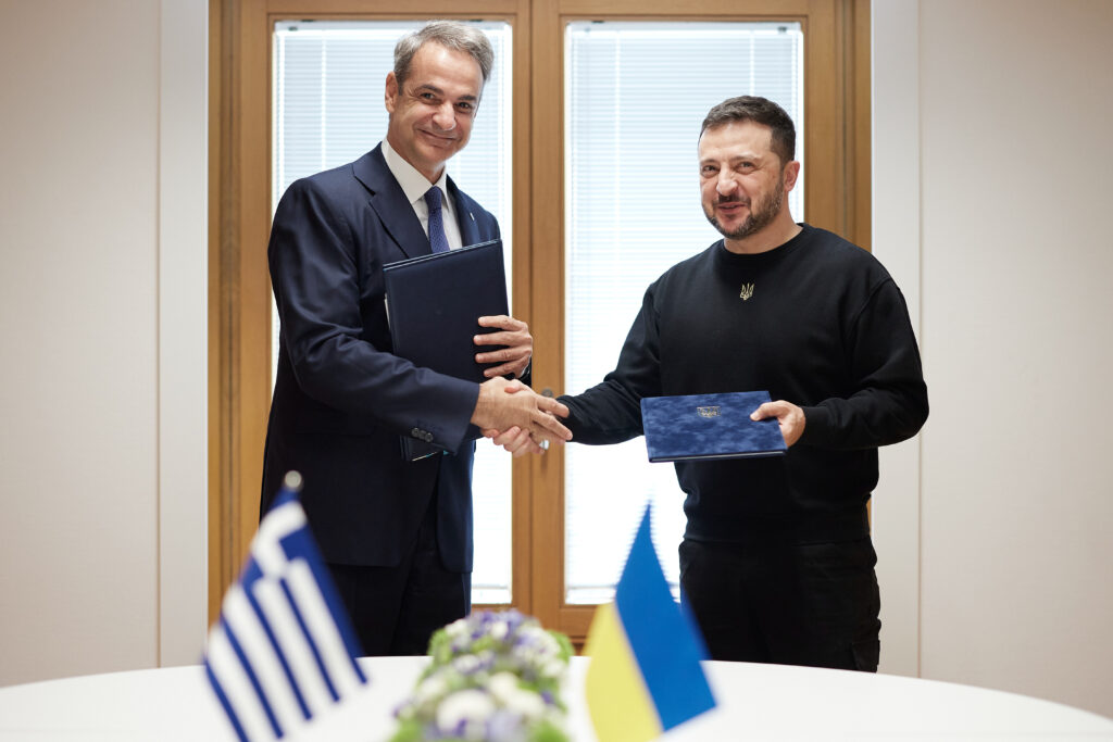 Η ελληνική διάσταση του «σκανδάλου Ζελένσκι»