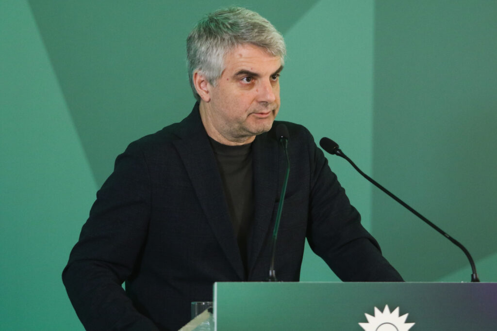 ΠΑΣΟΚ: Αιχμές Κωνσταντινόπουλου για Νίκο Ανδρουλάκη