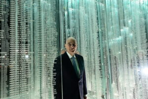 Ηγετική εμφάνιση Δένδια με το «βαθύ κράτος» στην «αυλή» του και αποδέκτη το Μαξίμου (Photos)
