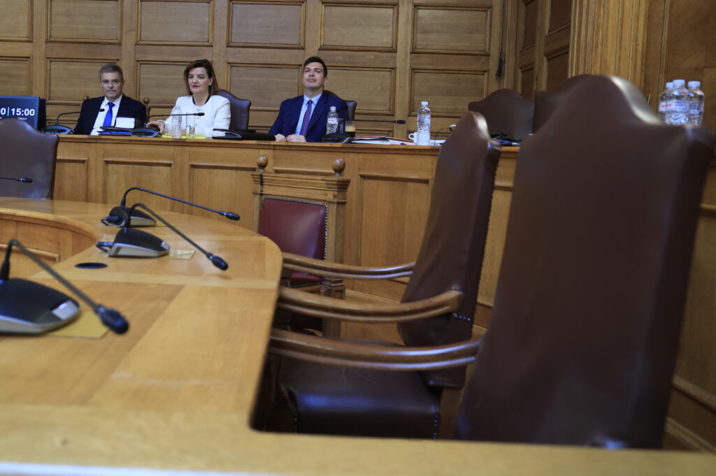 Αποχώρησε ο ΣΥΡΙΖΑ από την Προανακριτική: «Προκύπτουν λόγοι ακυρότητας εάν δεν κληθούν μάρτυρες»