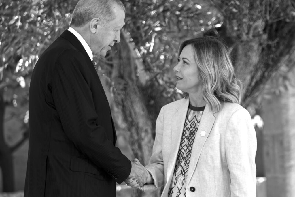 Κύρτσος: Χρεωκοπία Μητσοτάκη – Υπερεξοπλισμός Τουρκίας με υπογραφή Μελόνι και ευρωπαϊκό χρήμα