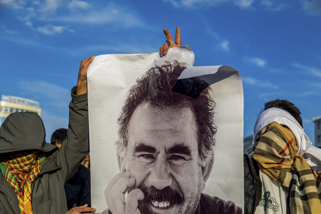 Αντίθετο το PKK στην έκκληση Οτσαλάν: Αδύνατον να διαλυθούμε, μας βομβαρδίζουν κάθε μέρα