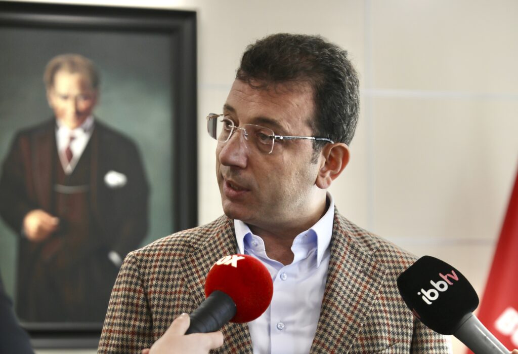 Εκρέμ Ιμάμογλου: Και επίσημα υποψήφιος Πρόεδρος ο δήμαρχος Κωνσταντινούπολης – «Η Τουρκία θα ξανασηκωθεί»