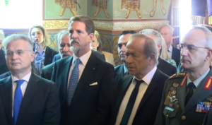 «Μείζον πολιτειακό ζήτημα» &#8211; Αντιδράσεις για την υποδοχή του δημάρχου Ανατολικής Μάνης στον Παύλο Ντε Γκρες (Video)