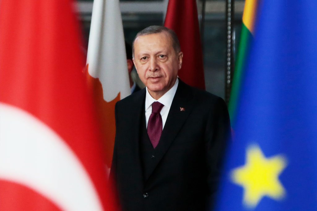 Politico: Η Τουρκία είναι πολύ σημαντική για την ΕΕ παρά τον αντιδημοκρατικό κατήφορο του Έρντογάν