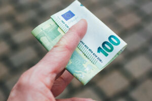 Ο κατώτατος μισθός ενός καθεστώτος
