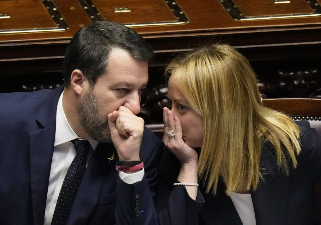 Ιταλία: Η Μελόνι αποζημιώνει μετανάστες με απόφαση του Ανωτάτου Δικαστηρίου
