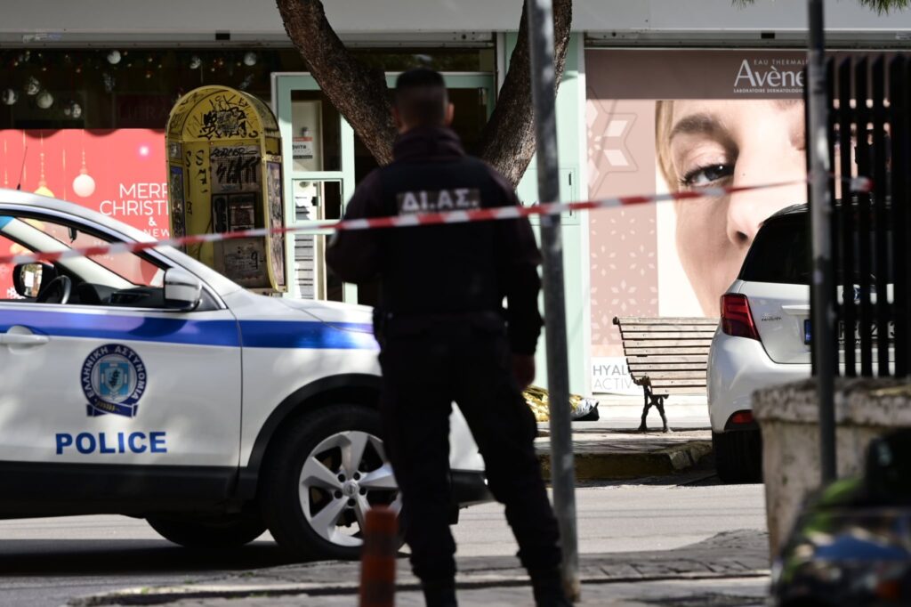 Συλλήψεις και προσαγωγές για την δολοφονία στην Γλυφάδα