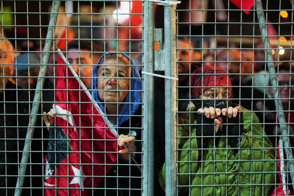 Τουρκία: Δεκαήμερη αναστολή μετάδοσης στο Sözcü TV – «Για υποκίνηση μίσους»