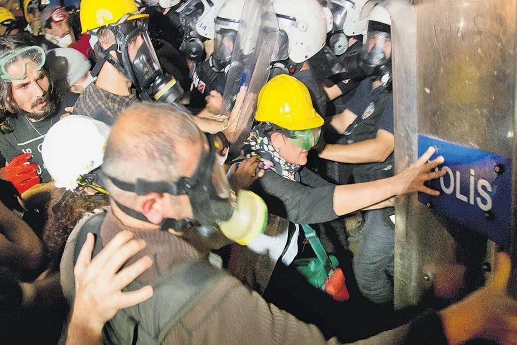 Οι κρίσιμες στιγμές για την εξουσία του «σουλτάνου»: Από το Γκεζί και το πραξικόπημα ως τη σύλληψη Ιμάμογλου