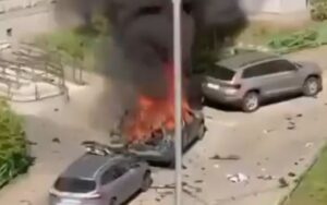 Έκρηξη παγιδευμένου ΙΧ στη Μόσχα: Νεκρός Ρώσος ανώτερος αξιωματικός (Video)