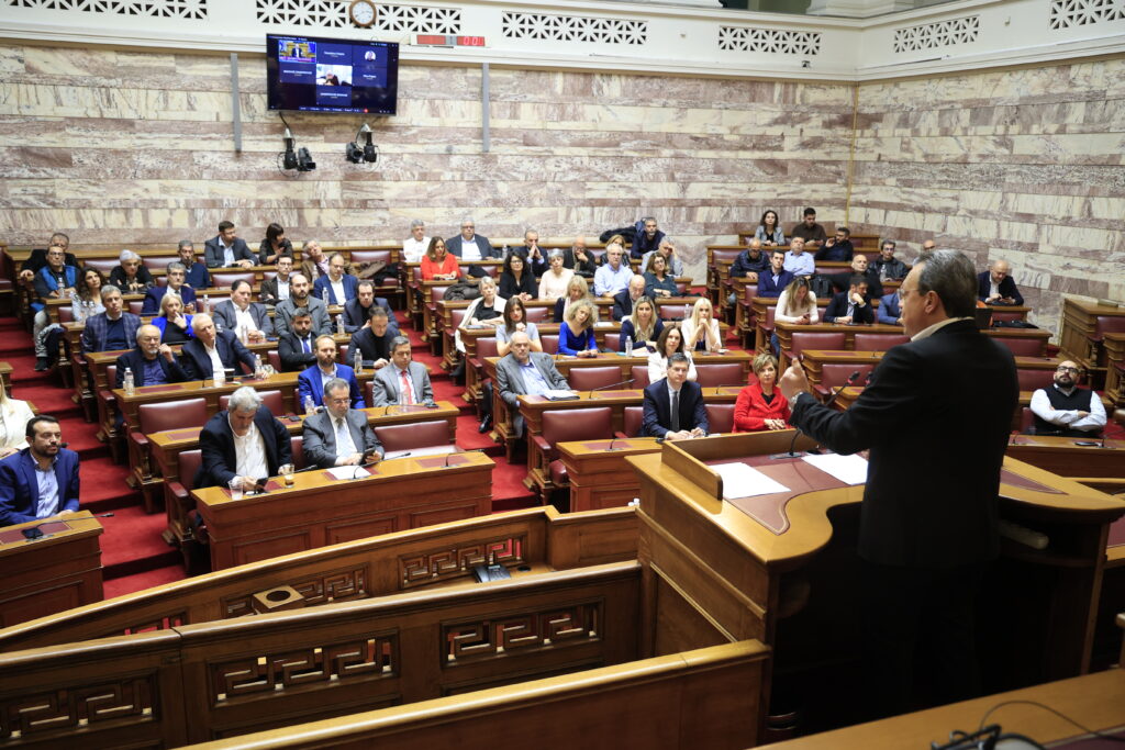 To γινάτι βγάζει μάτι