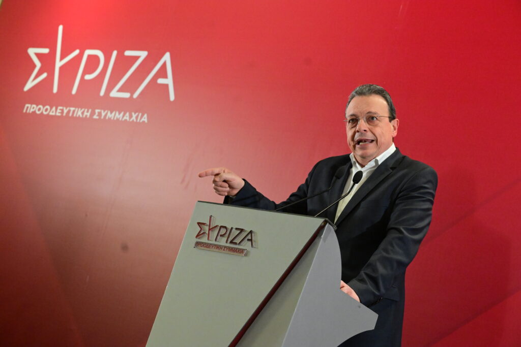 Φάμελλος κατά ΠΑΣΟΚ και Νέας Αριστεράς: Χατίρι στο Μητσοτάκη η στάση τους για τις προοδευτικές συνεργασίες