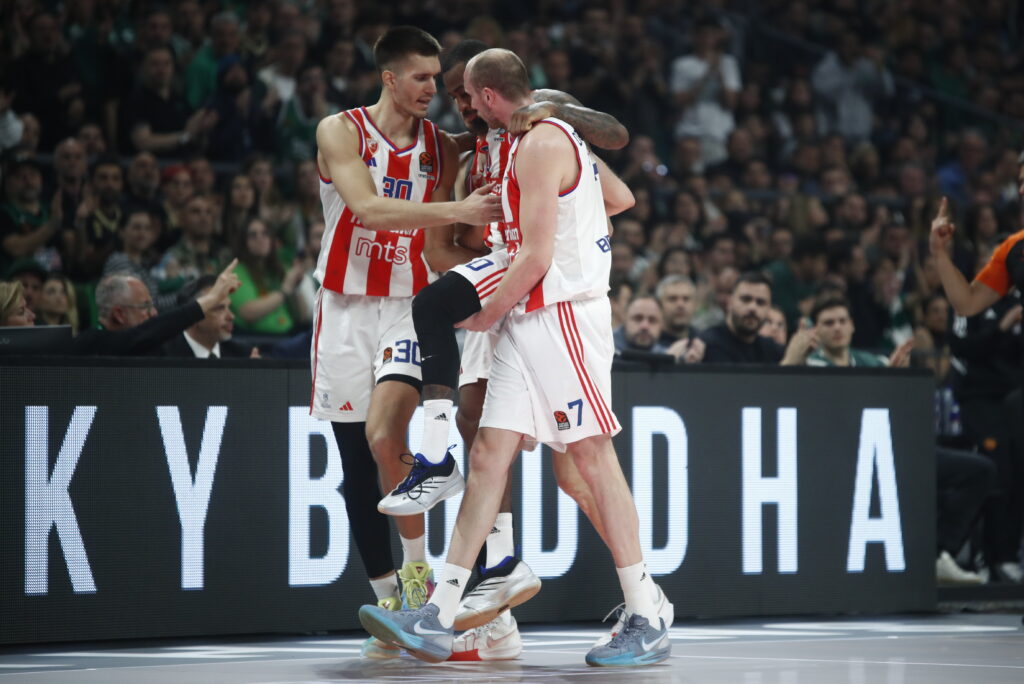 Euroleague: Το σκέφτεται για Ερυθρό Aστέρα ο Πετρούσεφ – «Γιατί όχι;»