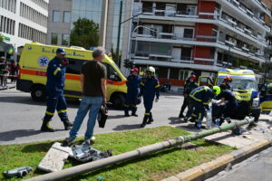 Τροχαίο στο Παγκράτι: Σε σοβαρή κατάσταση η 53χρονη &#8211; Διασωληνωμένη η 78χρονη ασθενής