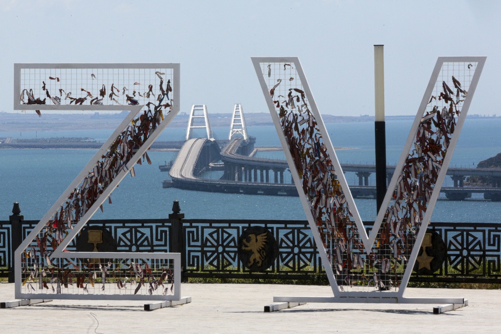 Ρωσία-Γερμανία: «Ναζί» αποκάλεσε ο Μεντβέντεφ τον Μερτς που ζήτησε να πληγεί η γέφυρα της Κριμαίας