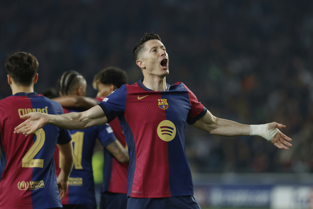 Champions League: Μπαρτσελόνα τεσσάρων αστέρων, νίκη με ανατροπή η Παρί