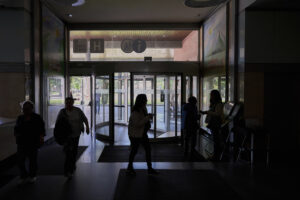 Χάος από το πρωτοφανές μπλακ άουτ σε Ισπανία και Πορτογαλία: Σε 6 με 10 ώρες η αποκατάσταση &#8211; Τα σενάρια