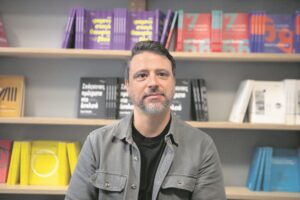 Ο Γκάβιν Μιούλερ στο Documento: «Ο Ίλον Μασκ έκανε ψηφιακό πραξικόπημα»