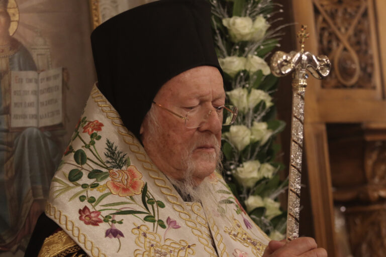 «Γνήσιος φίλος των ελαχίστων και της Ορθοδοξίας»: Το αντίο του Βαρθολομαίου στον Πάπα Φραγκίσκο